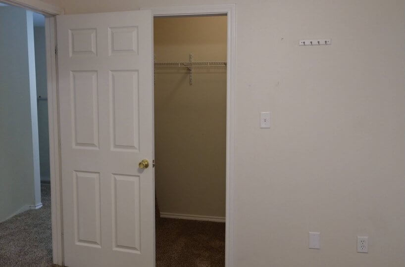 2003 bedroom 4 closet